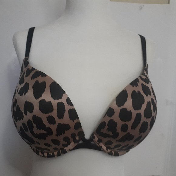 Victoria Secret Women Padded Underwire Bra Size 34DD Back Closure - Picture 1 of 5